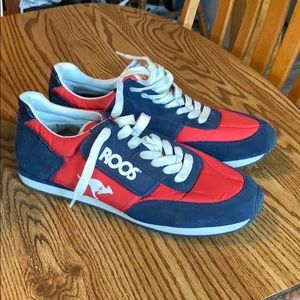 Men’s Roos size 12